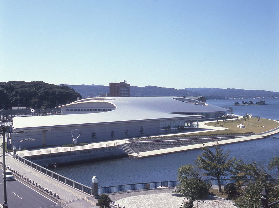 🏛️ 시마네 현립 이와미 미술관 이미지 1